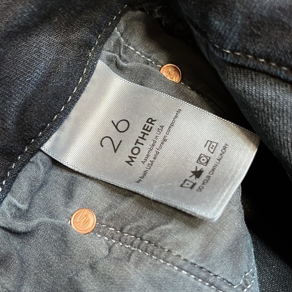 MOTHER High Waisted Looker Ankle Fray
In "Last Call Wash", SIZE 26 NEW - Picture 8 of 9